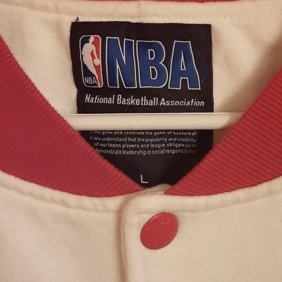 NBA Red and Cream Lightweight Jacket - Picture 2 of 4